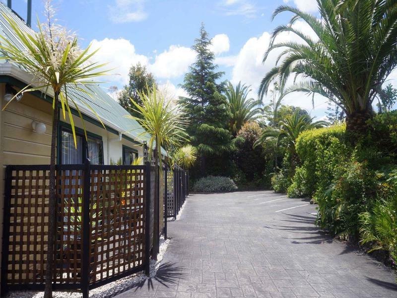 Cheviot Park Motor Lodge Whangarei Bagian luar foto