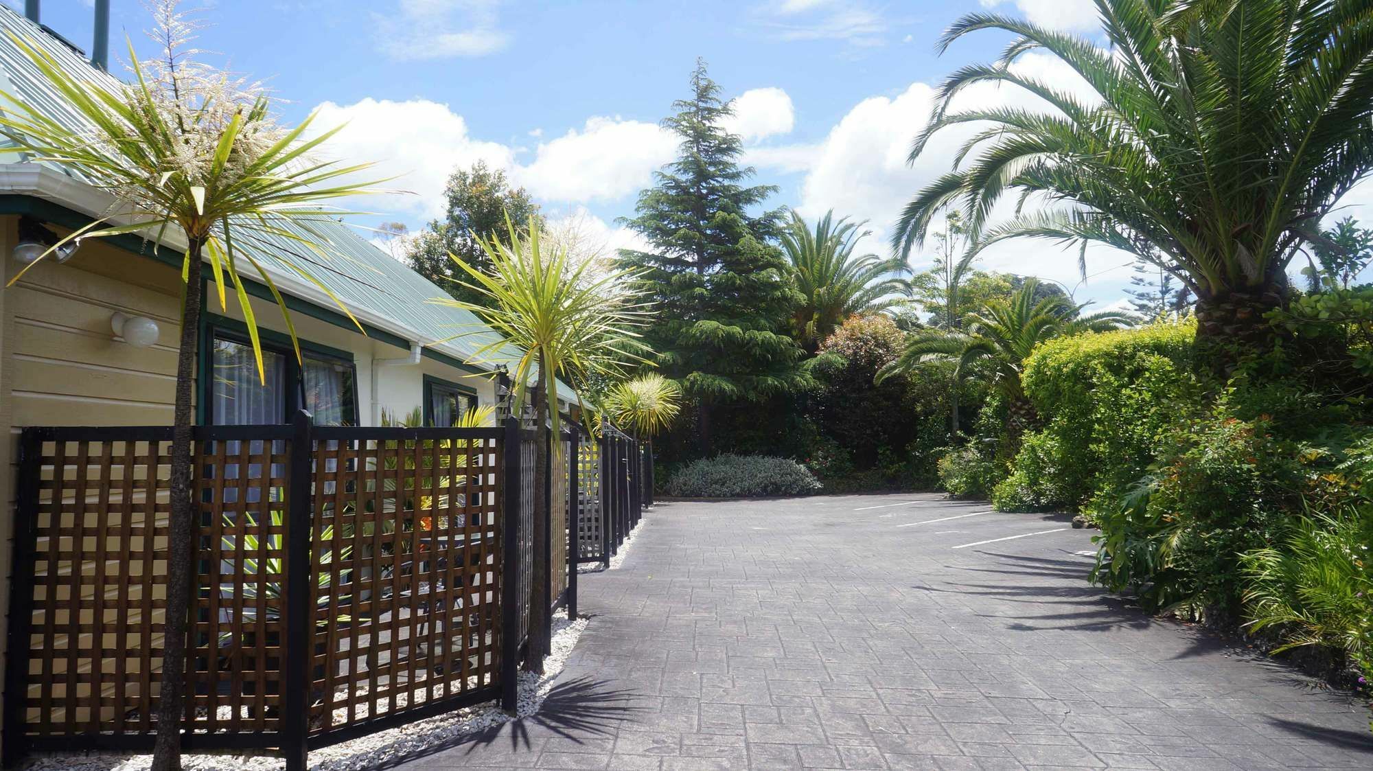 Cheviot Park Motor Lodge Whangarei Bagian luar foto