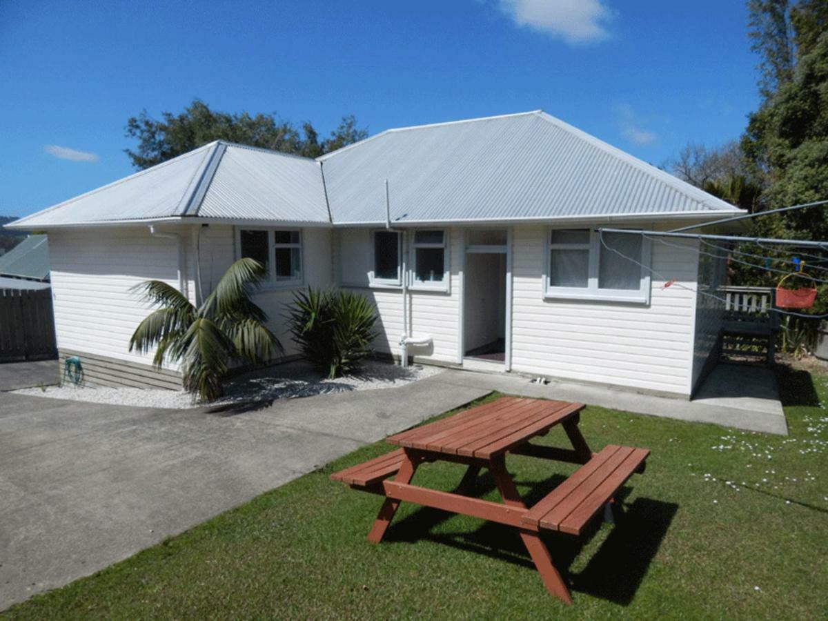Cheviot Park Motor Lodge Whangarei Bagian luar foto